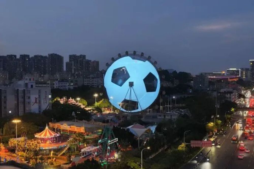 FILMBASE Phantom Wheel Transformation of the Bantian Yunli Park Ferris Wheel.jpg