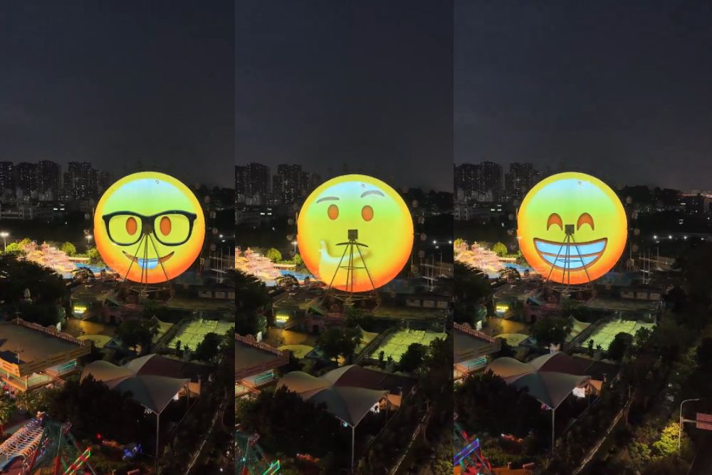 FILMBASE-Ferris-Wheel-Giant-Screen-Display.jpg