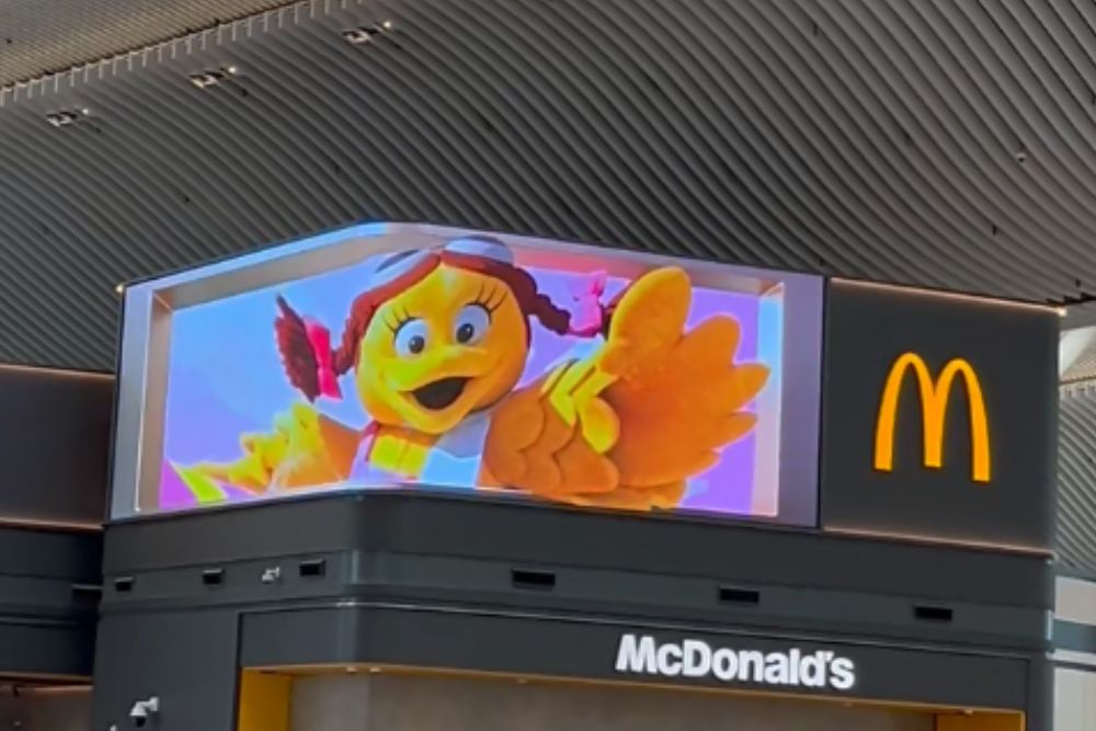 Project Case| Hong Kong International Airport Terminal 2 · McDonald’s 3D Immersive Visual Solution